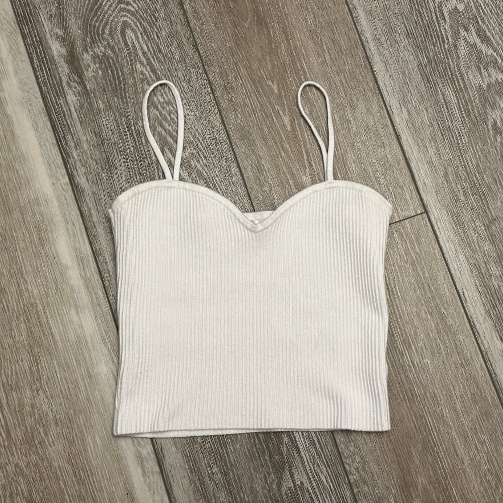 Oak & Fort Adorable Sleeveless Crop Tank / Cami Top White Rib Knit - Picture 2 of 6